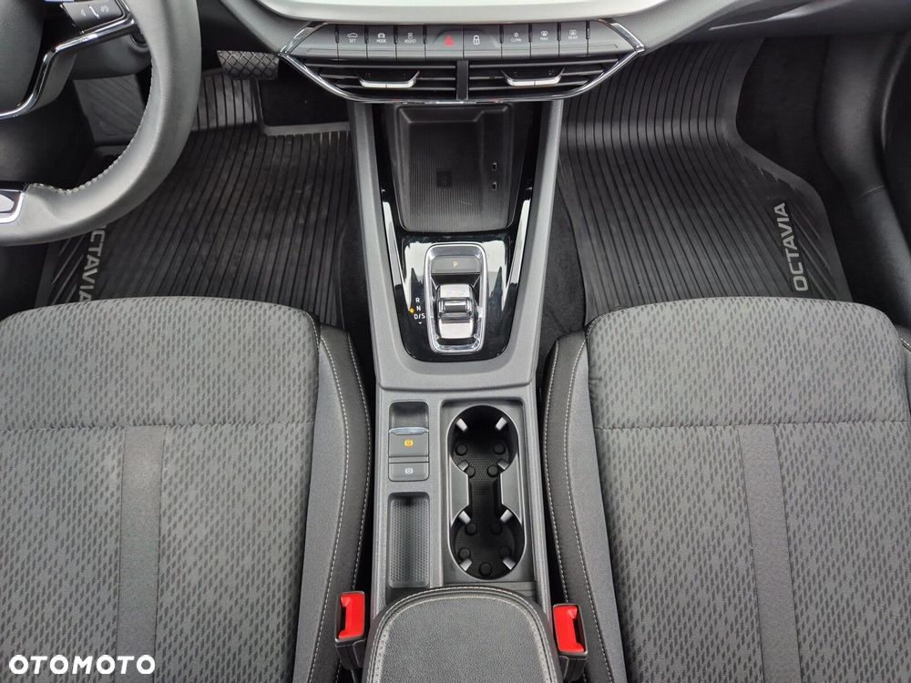 Skoda Octavia 1.4 TSI Plug-In Hybrid Style DSG - 19