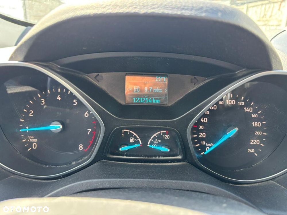 Ford Kuga 1.5 EcoBoost 2x4 Trend - 5