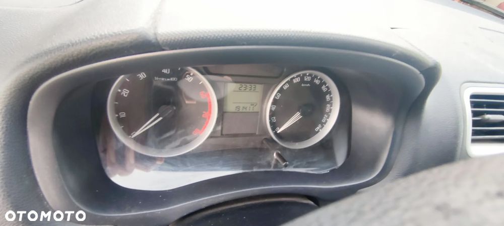 Skoda Fabia - 8