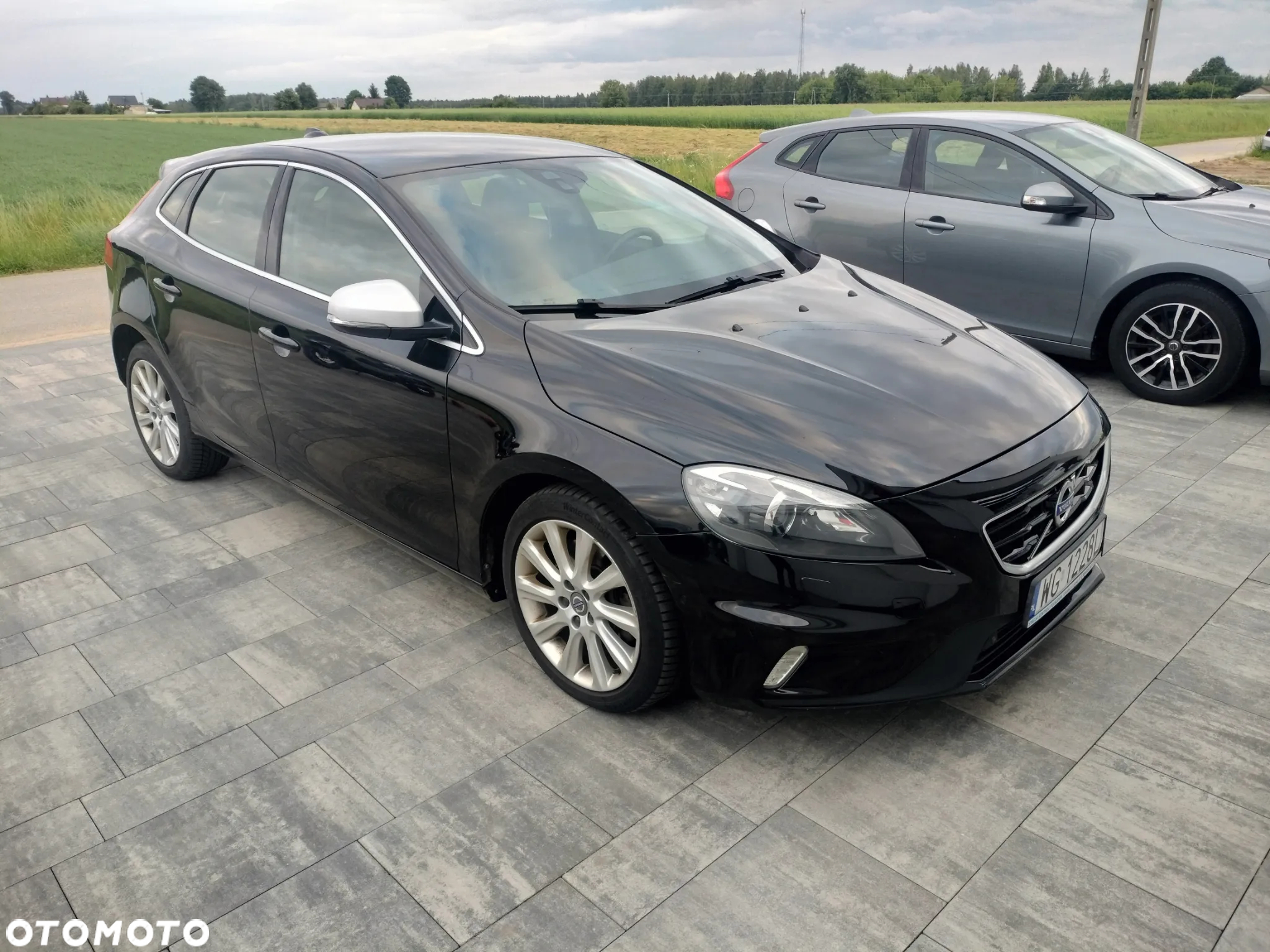 Volvo V40 D4 Drive-E R-Design Summum - 6