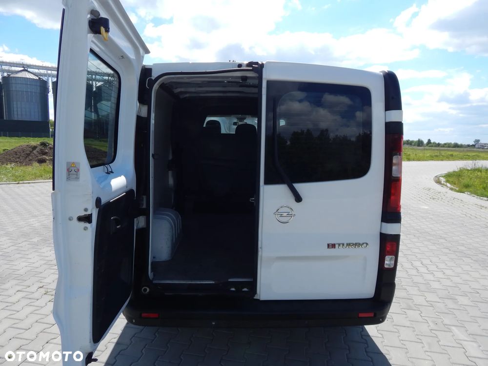 Opel Vivaro 1,6 CDTI Long  5-Osobowy Brygadówka - 24