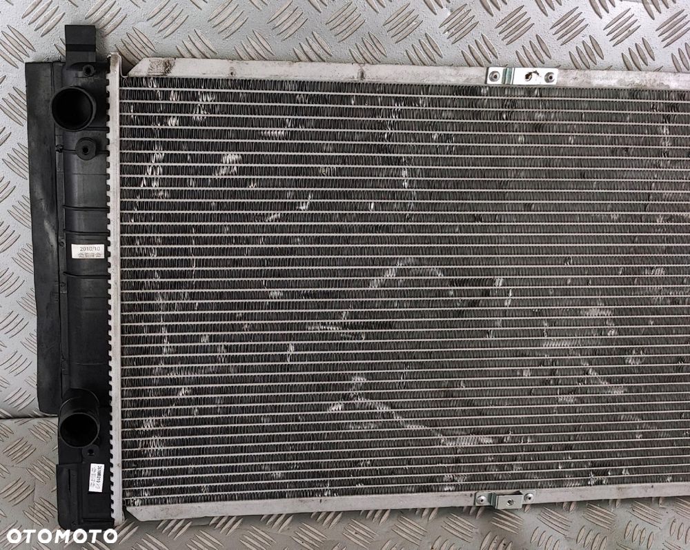 chłodnica wody cieczy VW T4 TRANSPORTER CARAVELLE MULTIVAN 1,9 TDI 2,4 D - 2