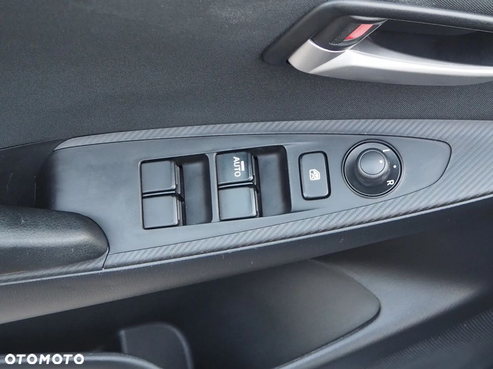 Mazda 2 SKYACTIV-G 90 Exclusive-Line - 8