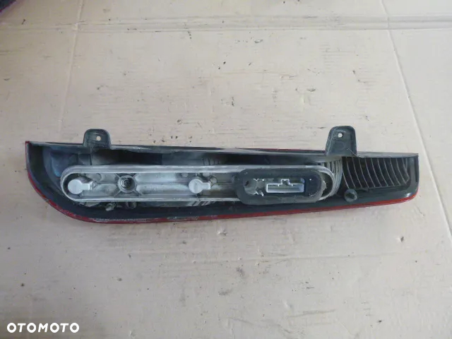 LAMPA LEWY TYŁ PRAWY TYŁ KOMPLET FORD FOCUS MK2 KOMBI 04-07 - 18