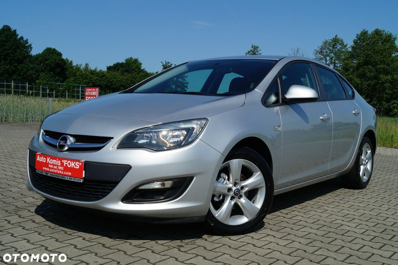 Opel Astra - 1
