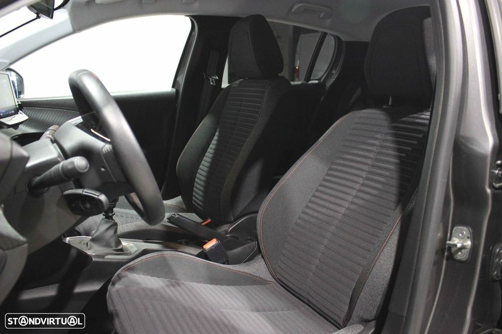 Peugeot 208 1.2 PureTech Active Pack - 29