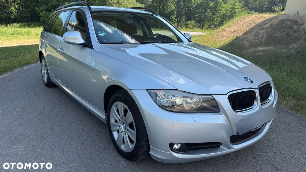 BMW Seria 3 320d xDrive - 21