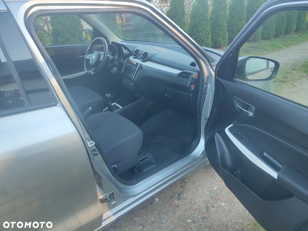 Suzuki Swift 1.2 Dualjet SHVS Premium Plus - 9