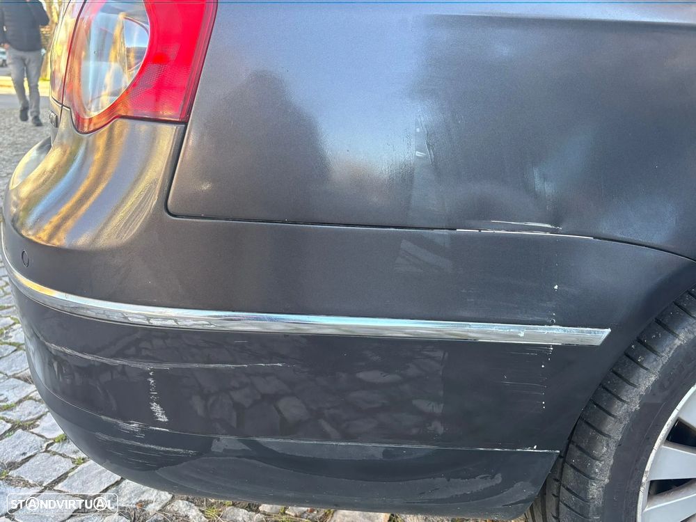VW Passat 2.0 TDI Highline - 13
