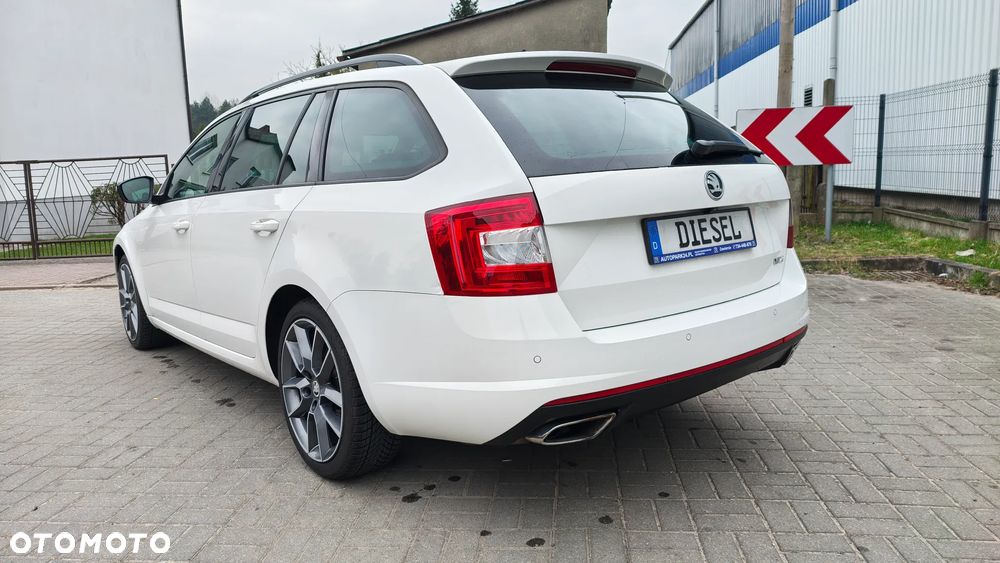 Skoda Octavia 2.0 TDI DSG RS - 13