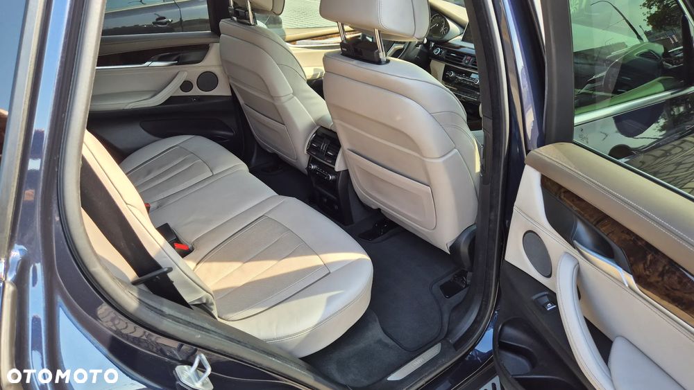 BMW X5 3.5i xDrive - 12