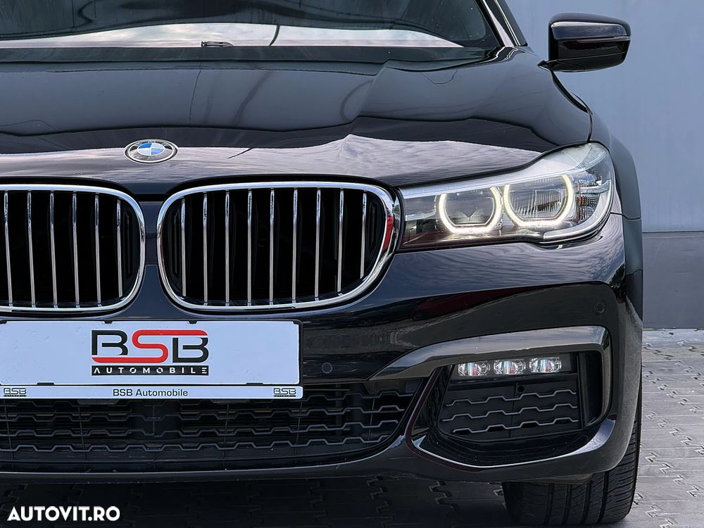 BMW Seria 7 740Li - 39