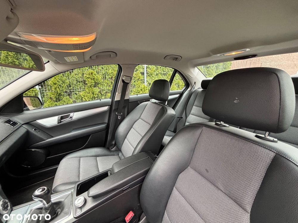 Mercedes-Benz Klasa C 200 Kompressor Avantgarde - 9