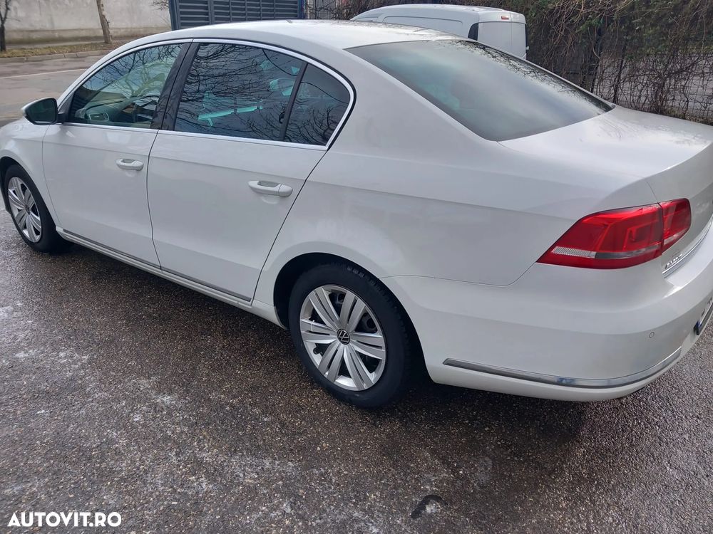 Volkswagen Passat - 10