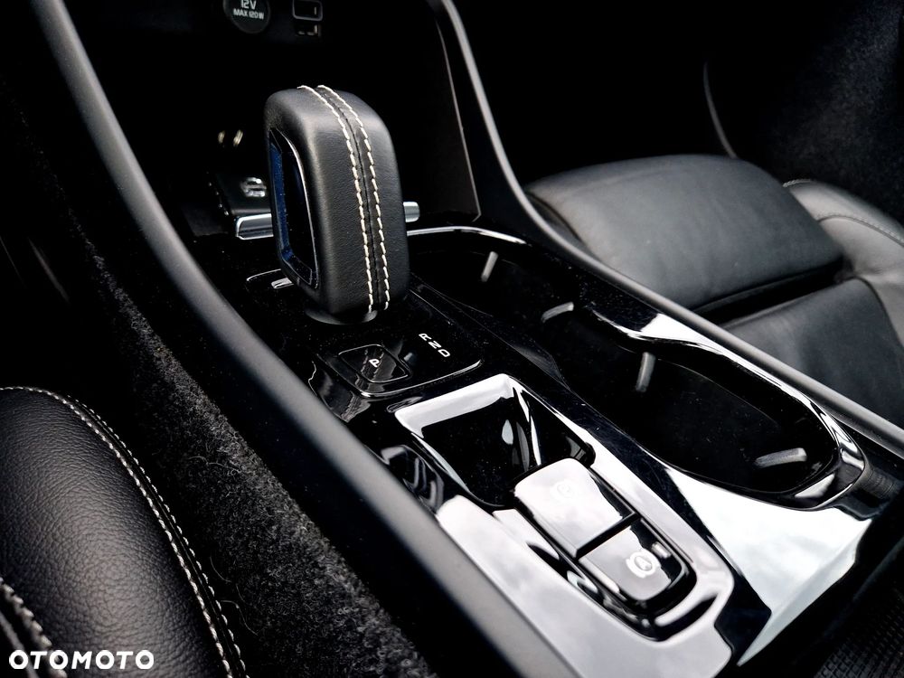 Volvo XC 40 T4 Recharge DKG Plus Dark - 20