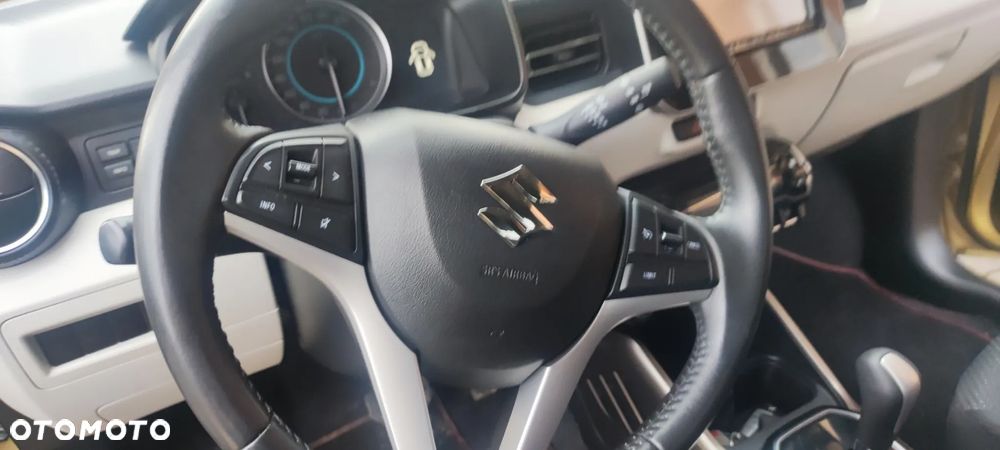 Suzuki Ignis 1.2 Premium AGS - 3