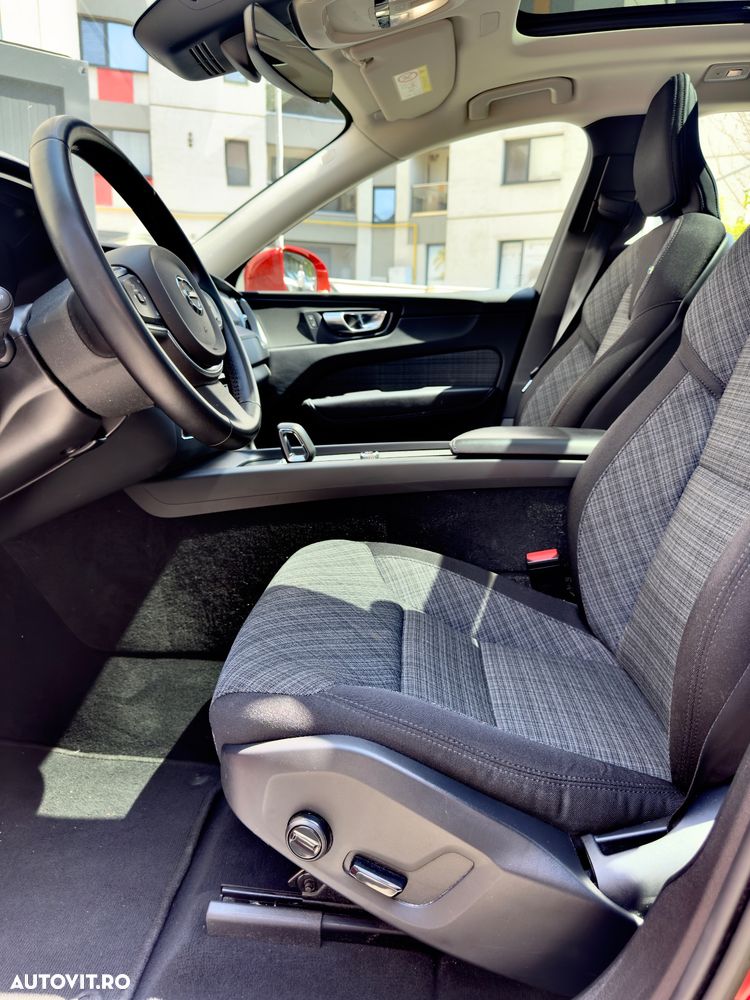 Volvo XC 60 T6 AWD Recharge Geartronic Inscription Expression - 11