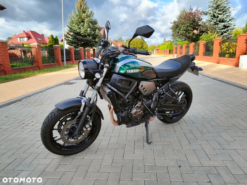 Yamaha XSR - 6