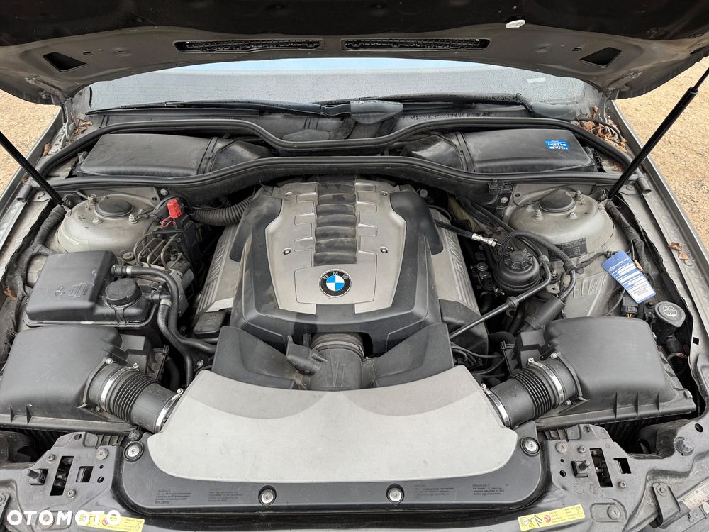 BMW Seria 7 750i L - 31