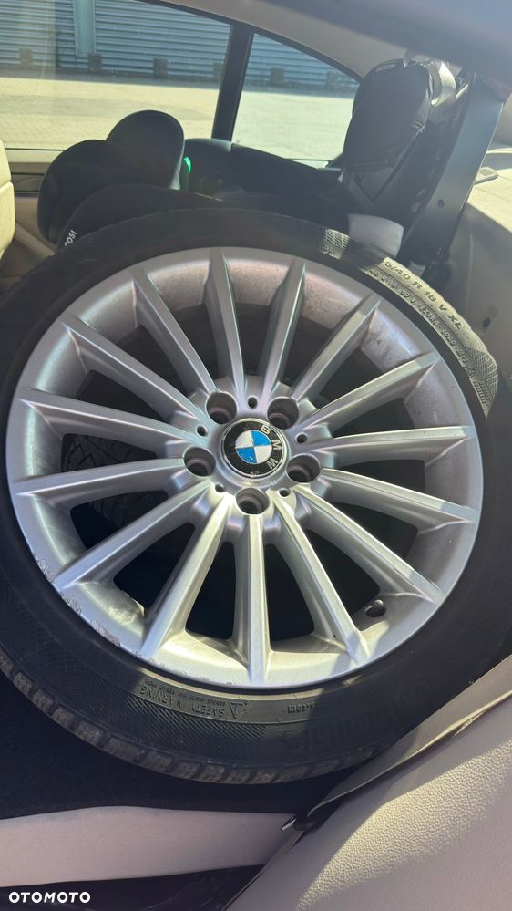 BMW Seria 5 520i - 14