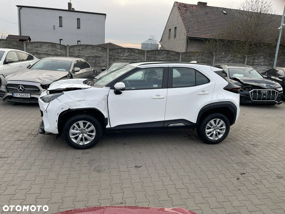 Toyota Yaris Cross Hybrid 1.5 Active - 4
