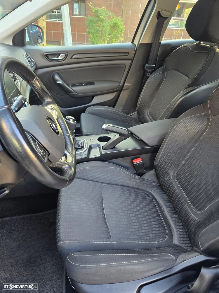 Renault Mégane Sport Tourer 1.5 dCi Limited - 12