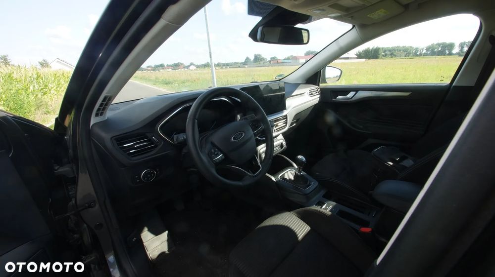 Ford Focus 1.0 EcoBoost Titanium - 9