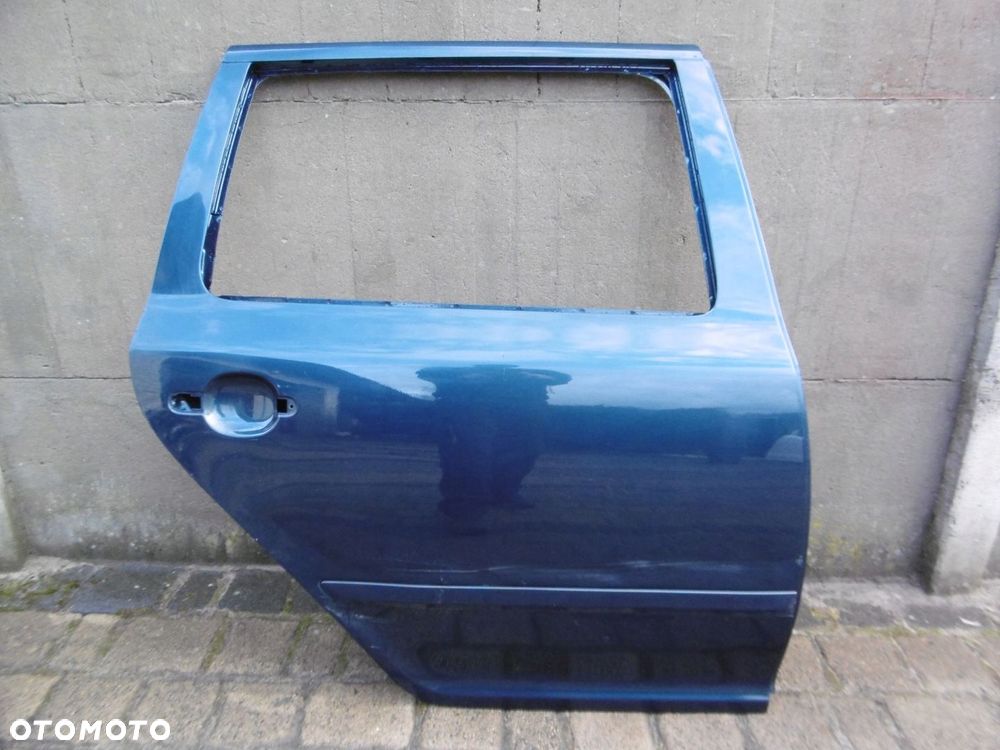 SKODA OCTAVIA II KOMBI 1Z9 - drzwi tylne prawe - 1