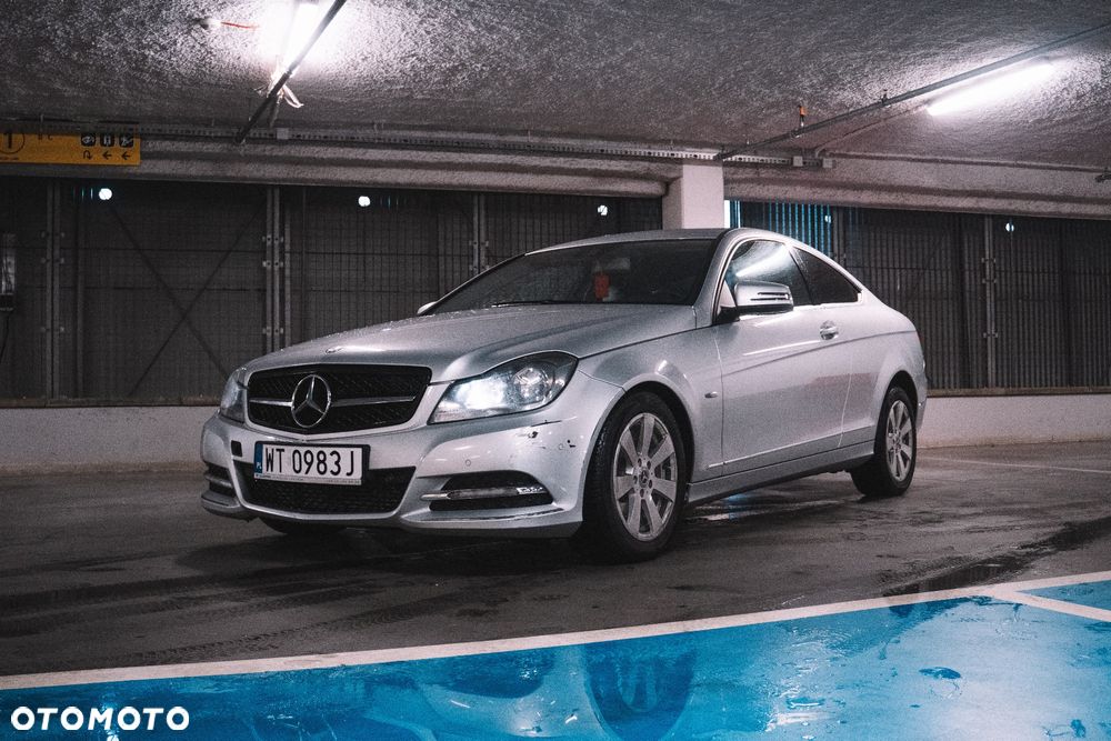 Mercedes-Benz Klasa C 180 BlueEFFICIENCY 7G-TRONIC - 2