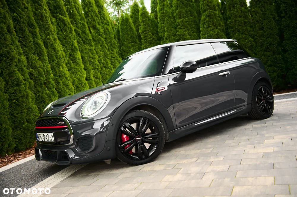 MINI John Cooper Works - 33