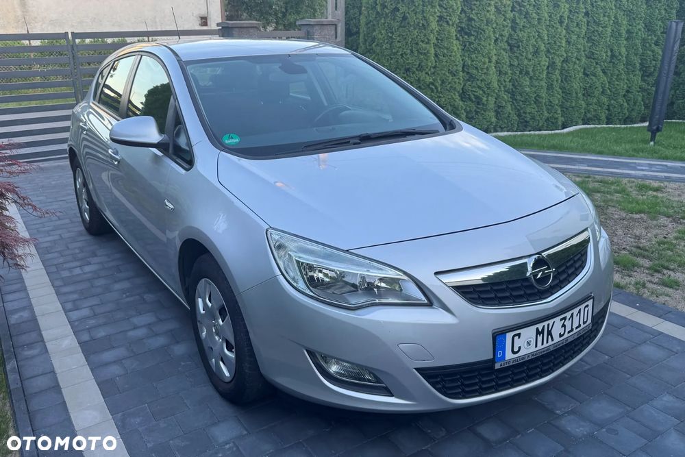 Opel Astra 1.4 Turbo - 1
