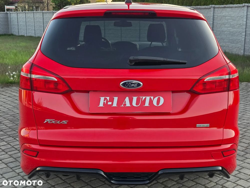 Ford Focus 1.0 EcoBoost Start-Stopp-System ST-LINE DESIGN - 35