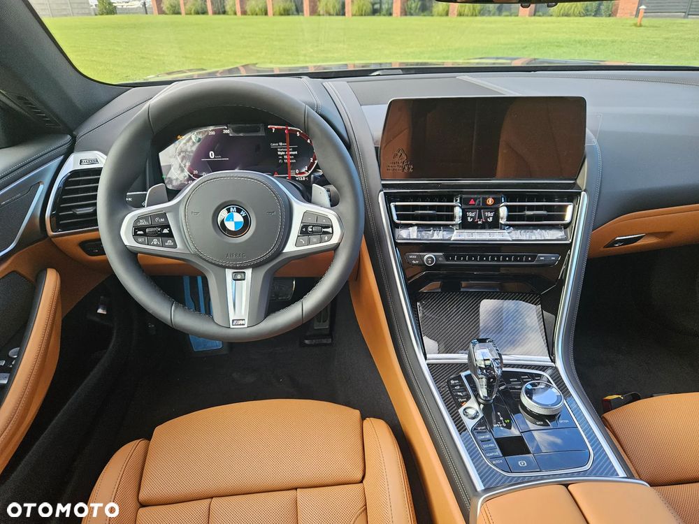 BMW Seria 8 840i xDrive - 12