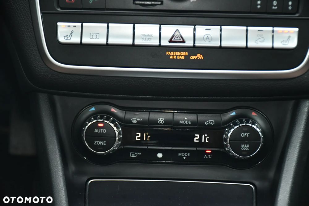 Mercedes-Benz GLA 250 4-Matic AMG Line - 29