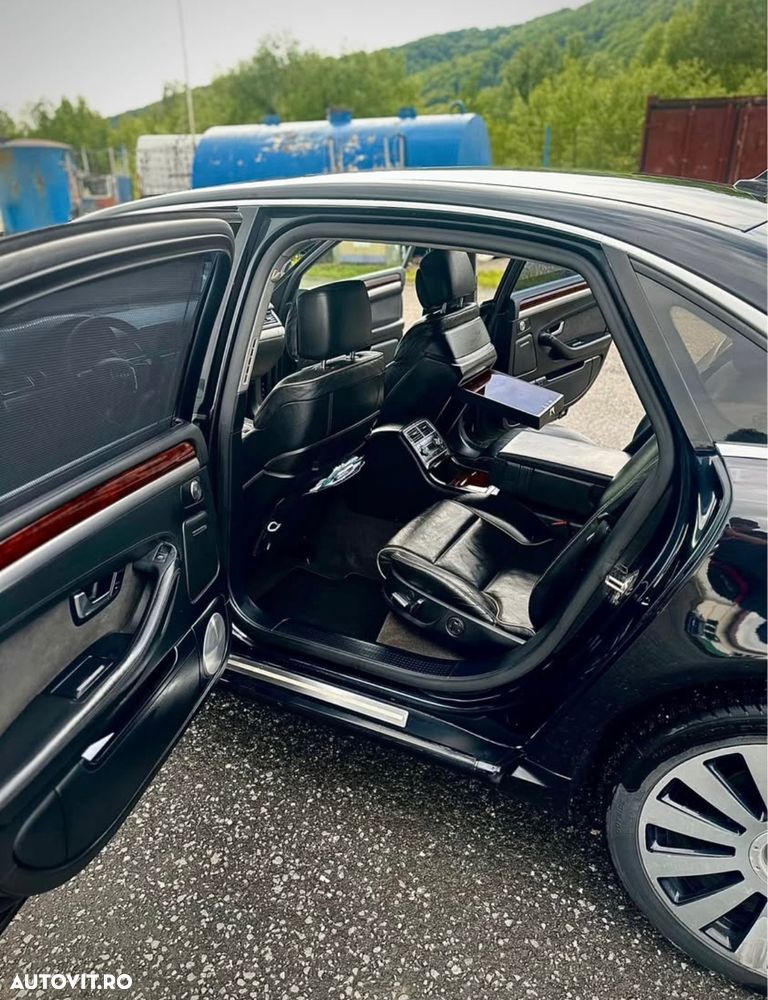 Audi A8 - 7