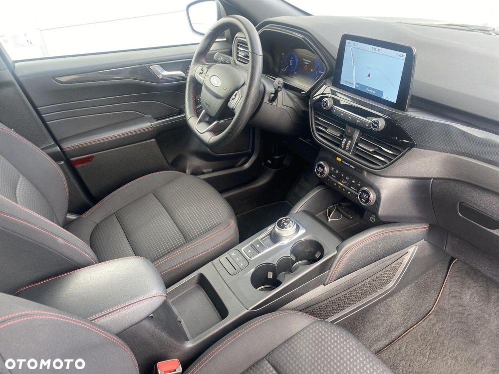 Ford Kuga - 27