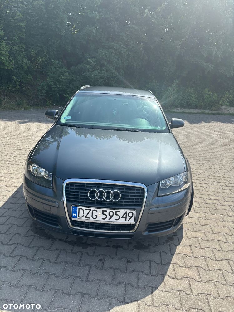Audi A3 Sportback - 1