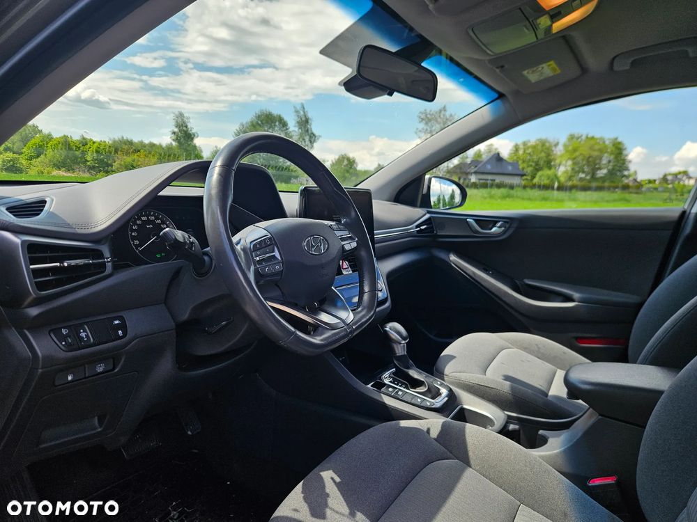 Hyundai IONIQ Hybrid Premium - 14