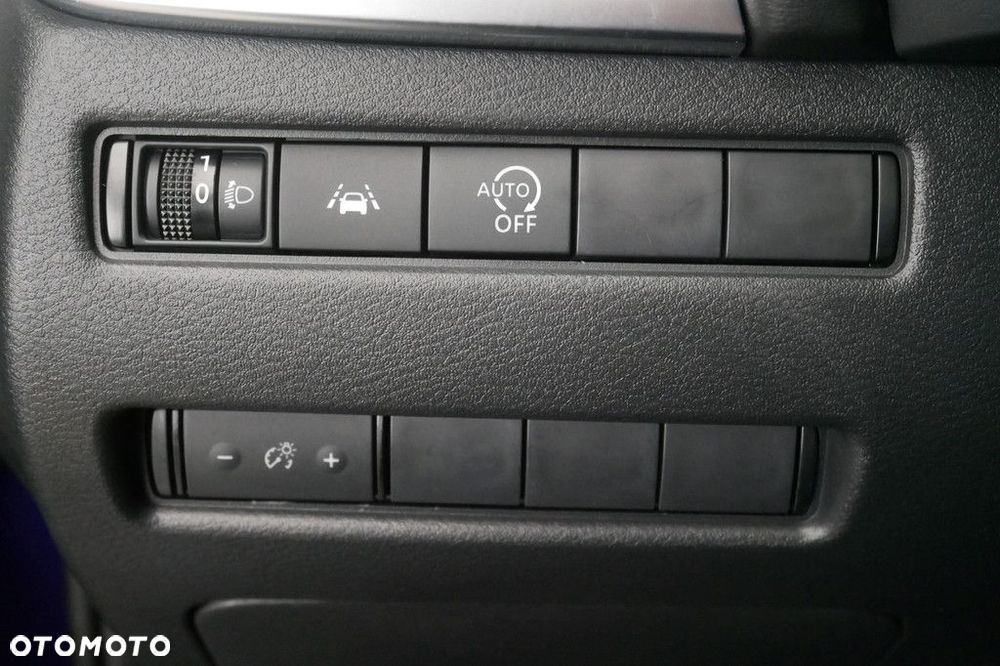 Nissan Qashqai 1.3 DIG-T MHEV N-Connecta Xtronic - 30