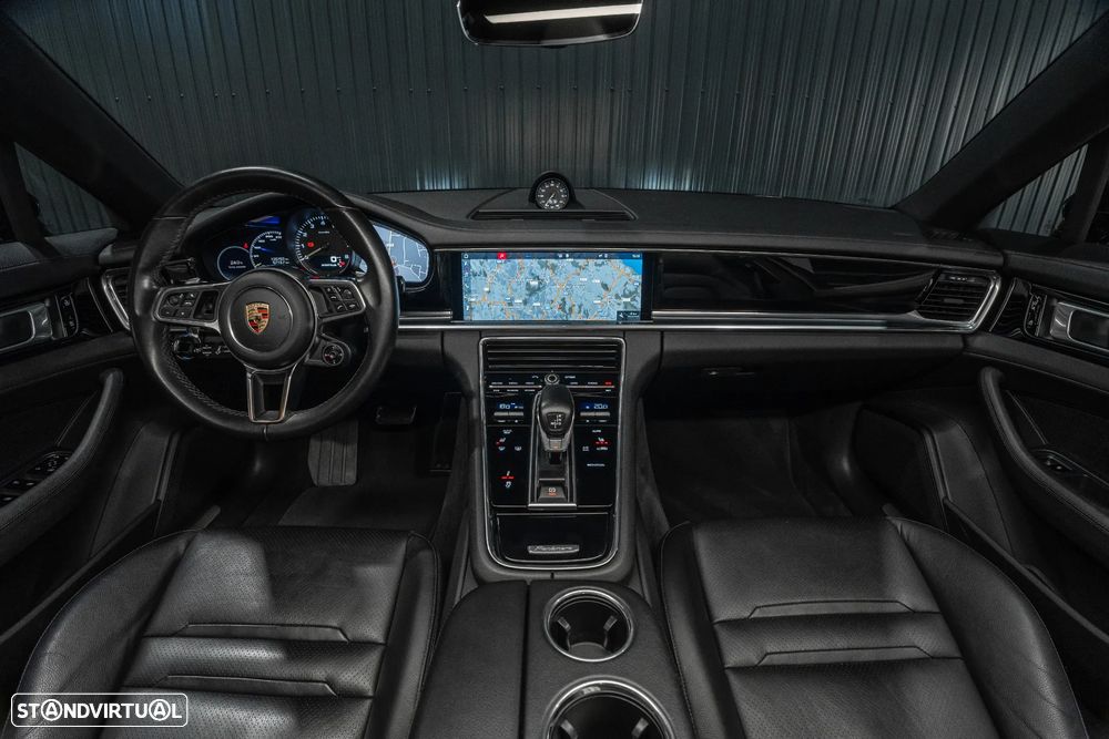 Porsche Panamera 4 E-Hybrid Platinum Edition - 7
