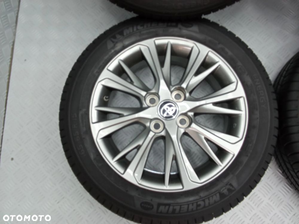 Koła Toyota Yaris 5Jx15 et39 4x100 - 5