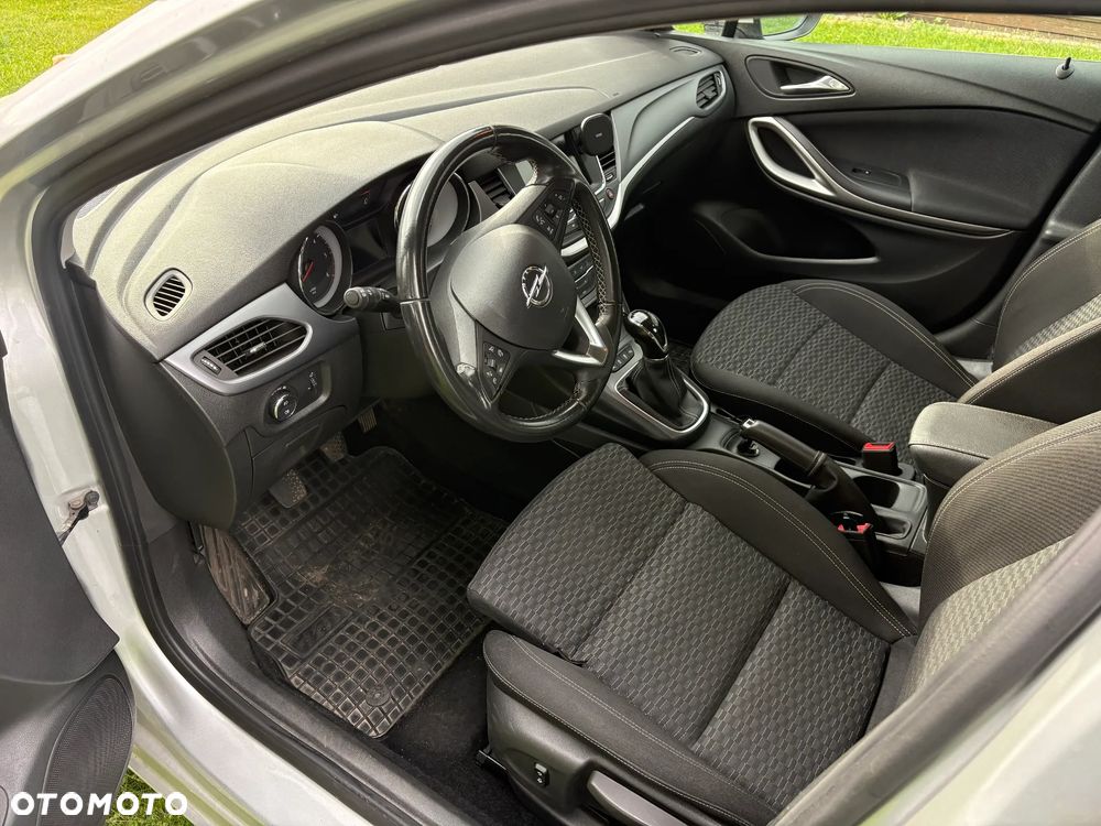 Opel Astra 1.6 CDTI Enjoy S&S - 10