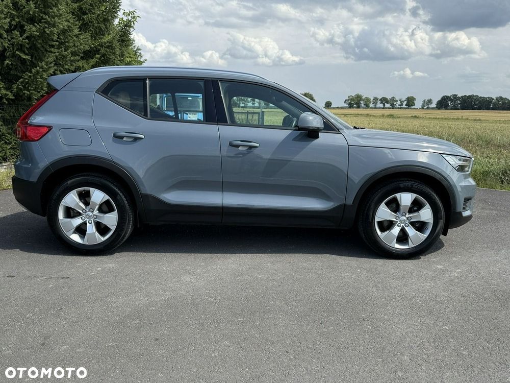 Volvo XC 40 D4 AWD Momentum Pro - 33