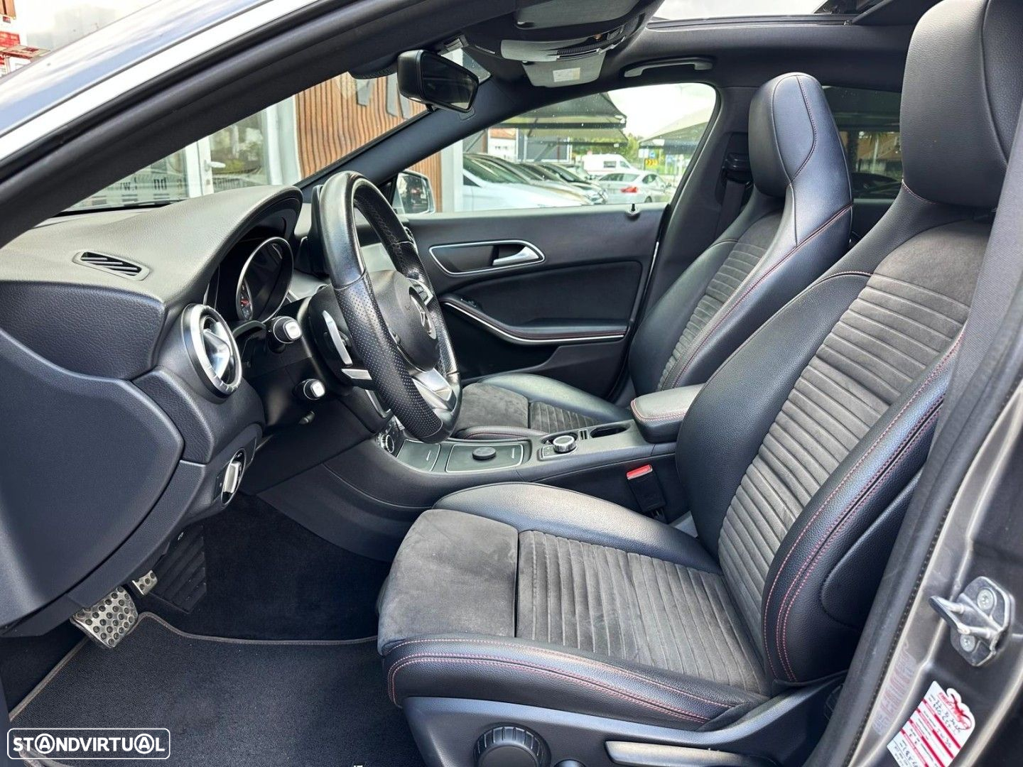 Mercedes-Benz CLA 200 d Shooting Brake AMG Line Aut. - 26