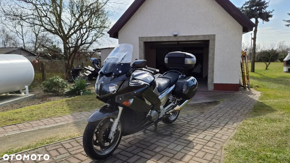 Yamaha FJR - 3