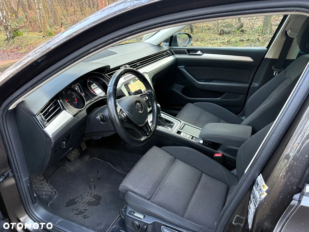 Volkswagen Passat 2.0 TDI BMT Trendline DSG7 - 11