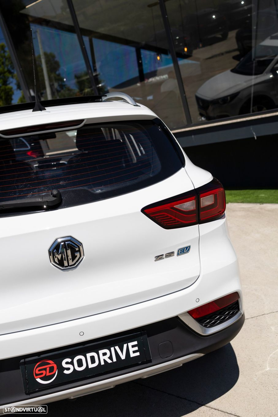MG ZS - 48