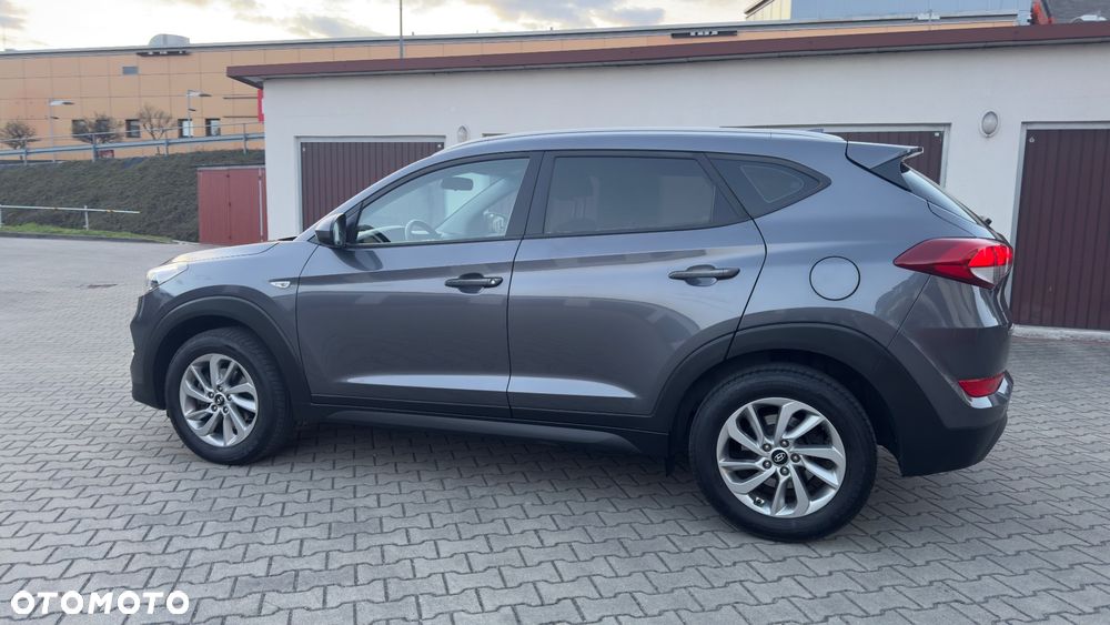 Hyundai Tucson 1.7 CRDI BlueDrive Comfort 2WD - 19