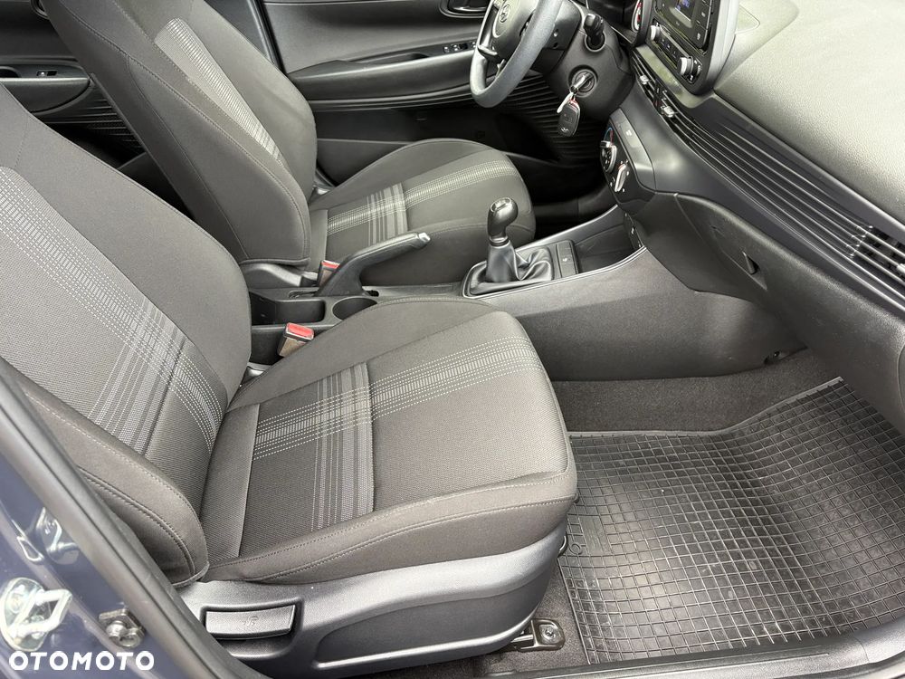 Hyundai i20 1.2 Pure - 17