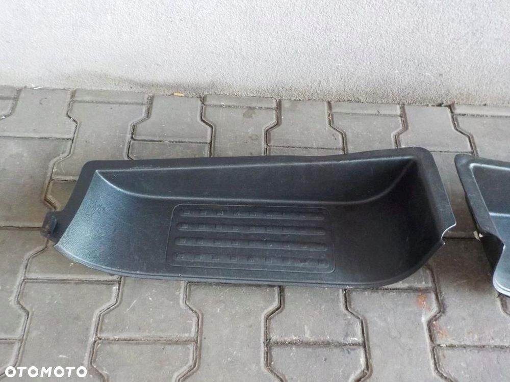 VW T5 PRÓG STOPIEŃ DRZWI ODSUWANYCH PRZEDNICH PRAWYCH LEWYCH - 2